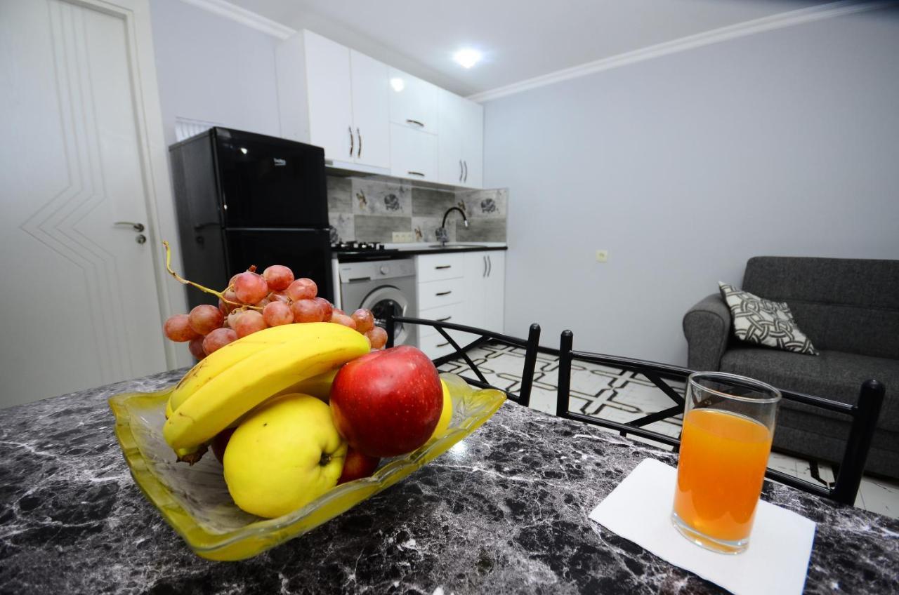 Aparthotel My Home Batumi Exterior photo