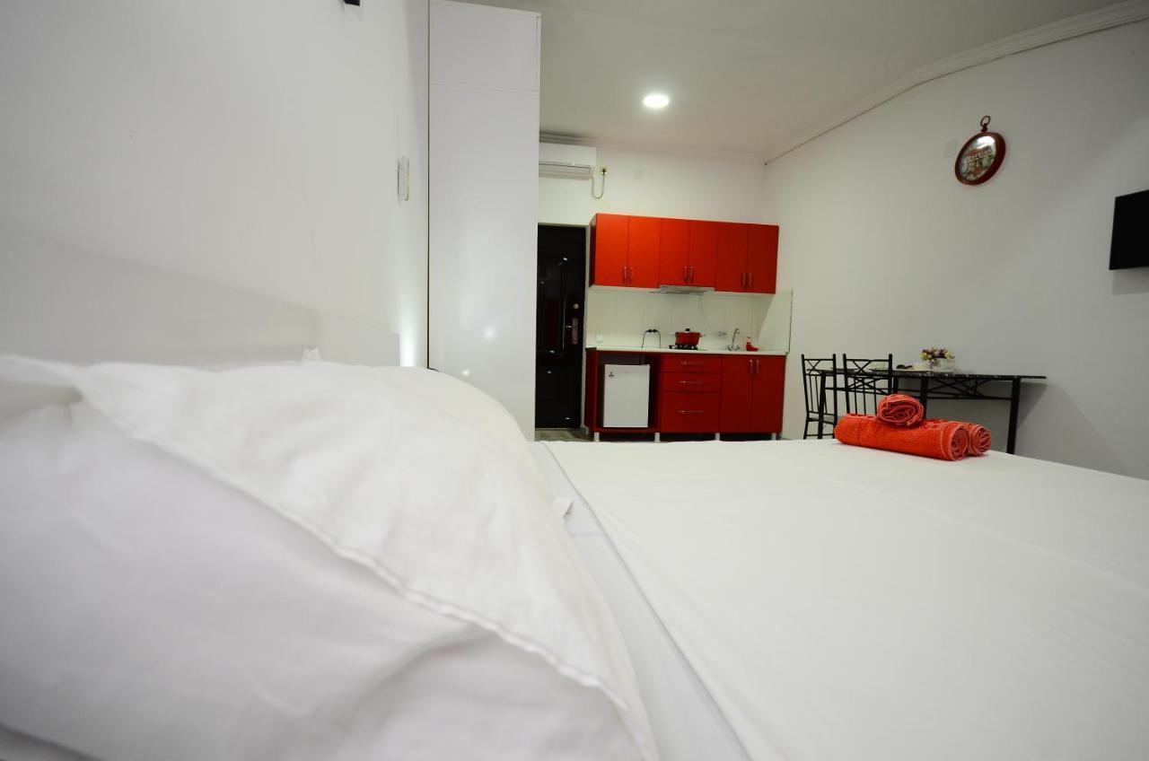 Aparthotel My Home Batumi Exterior photo