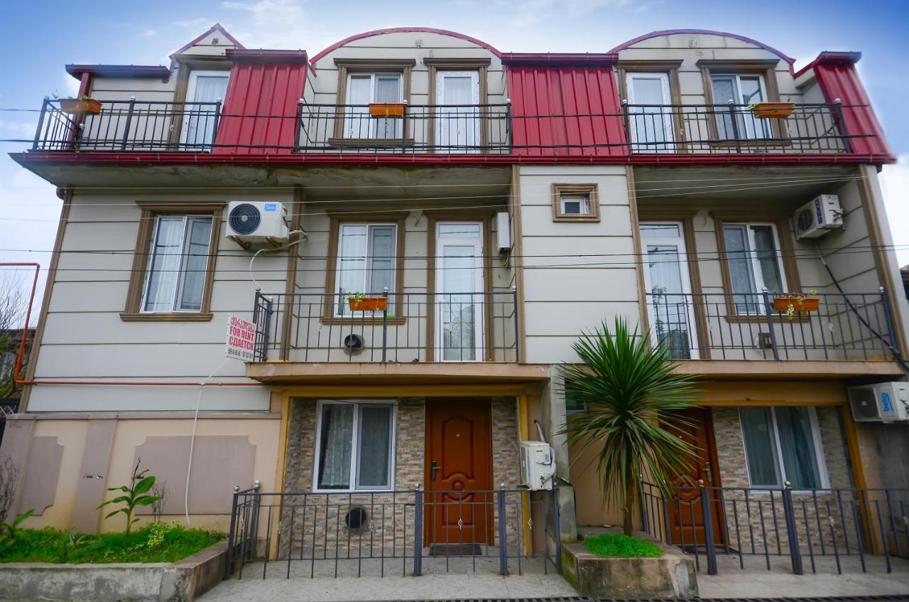 Aparthotel My Home Batumi Exterior photo