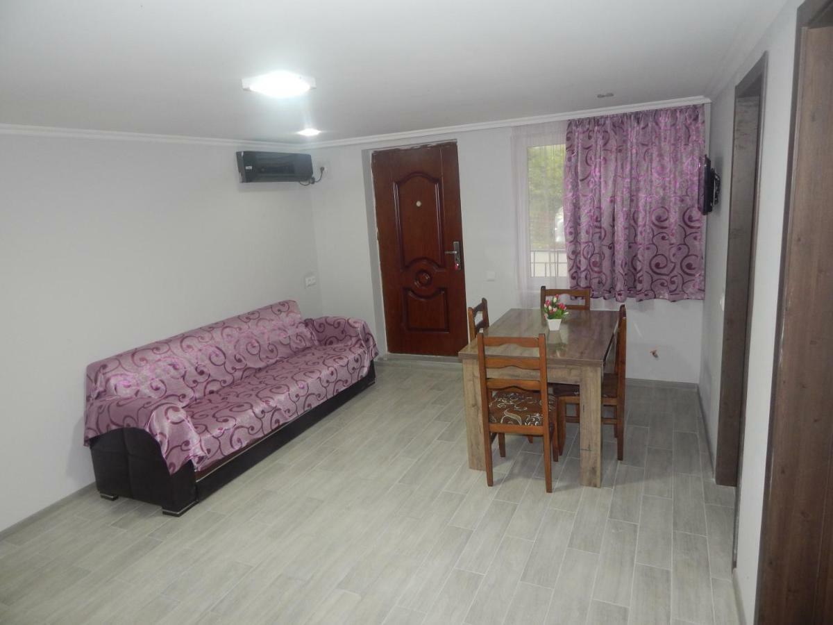 Aparthotel My Home Batumi Exterior photo