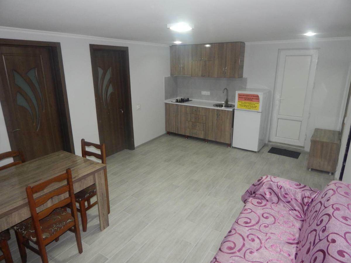 Aparthotel My Home Batumi Exterior photo
